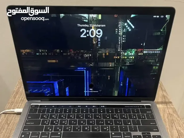  ماك برو مواصفات خاصة استخدام قليل جداً MacBook Pro