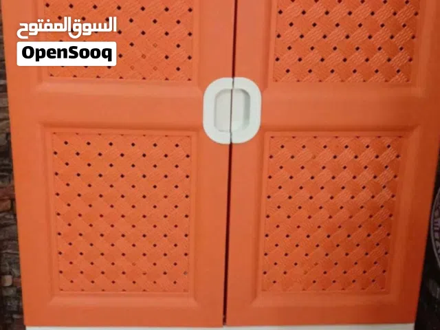 خزانة بلاستيكية