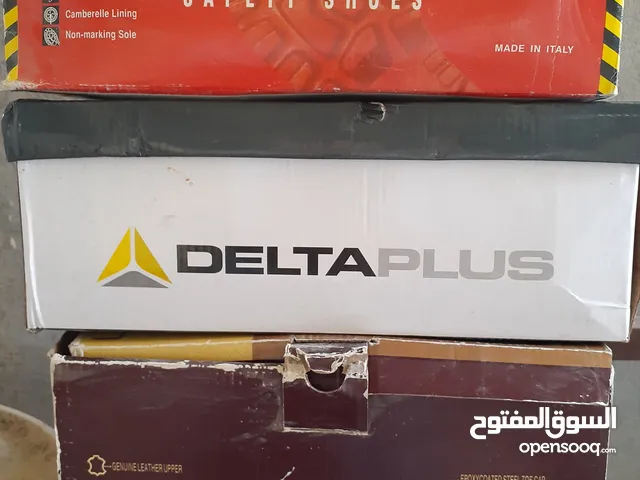 أحذية سيفتي جديده قيم واخذه