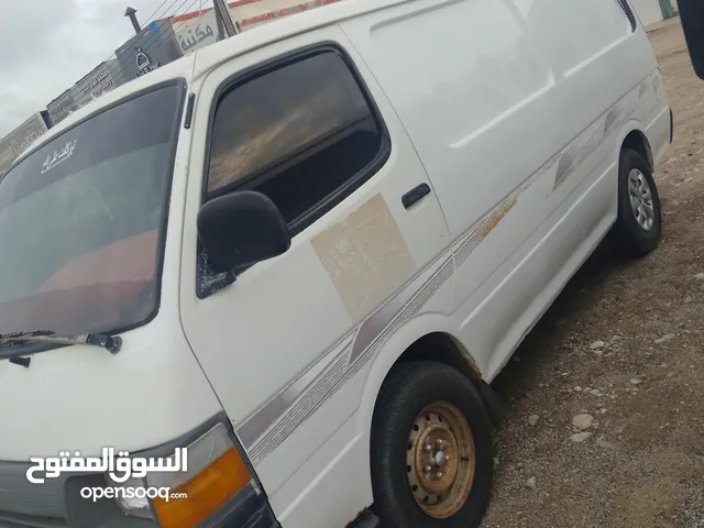 Used Toyota Hiace in Al Sharqiya