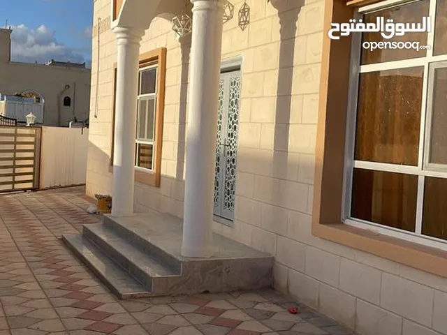 200 m2 3 Bedrooms Townhouse for Sale in Dhofar Other