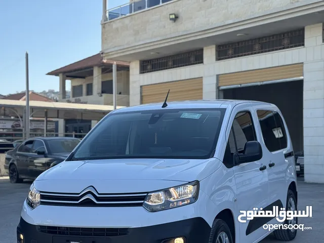 CITROEN BERLINGO 2024 ترخيص 2023 طلاء اصلي بلكامل عداد 15 الف اصلي 0يد