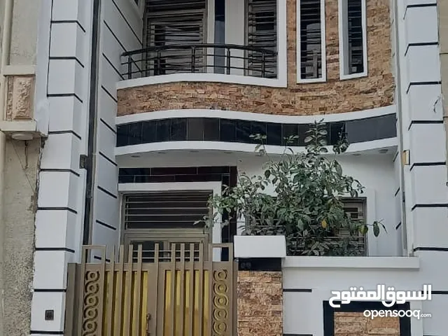 84 m2 3 Bedrooms Townhouse for Sale in Baghdad Adamiyah