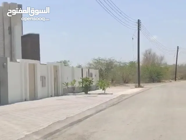 ارض زراعية مزرعة فضاء على شارع قار كامل الخدمات مساحة 4585 متر السعر 25800
