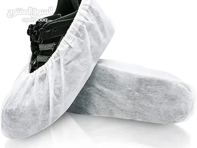 Uline Shoe cover white anti-skid/ غطاء جزامه ابيض ضد الانزلاق