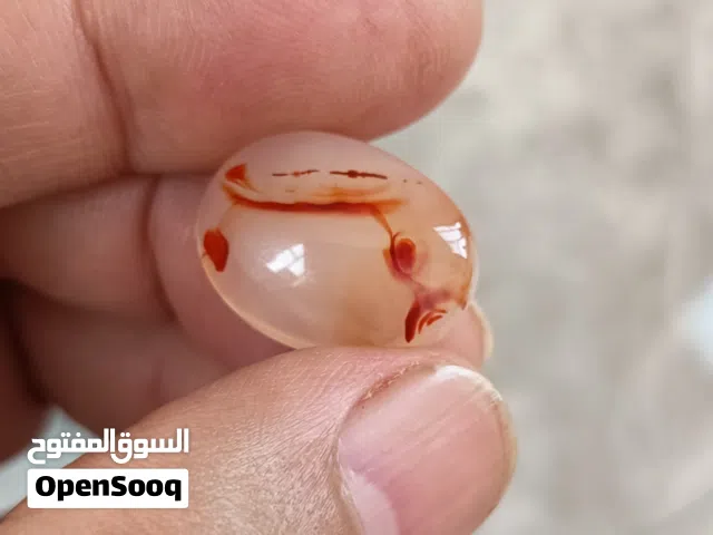 للبيع فصوص يمانية مصورة