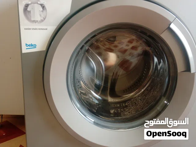 غساله نوع بيكو شبه جديده للبيع 7 كيلو لون سلفر