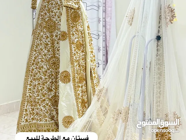 فستان ملكة او زفاف