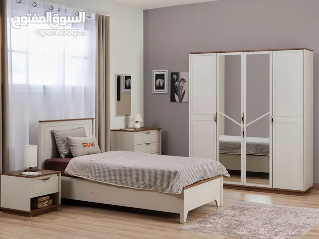 مطلوب غرفة في سكن شبابي