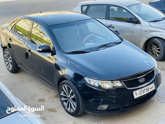 Used Kia Cerato in Tripoli