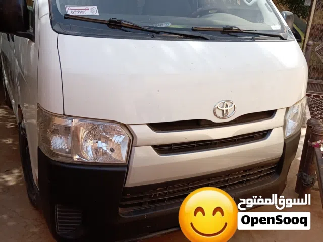 2015 تويوتا اخرى