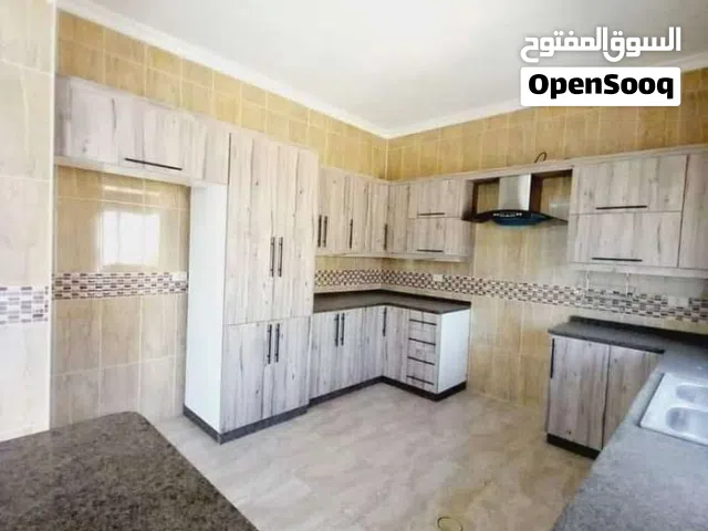 170 m2 3 Bedrooms Apartments for Rent in Amman Al Kursi