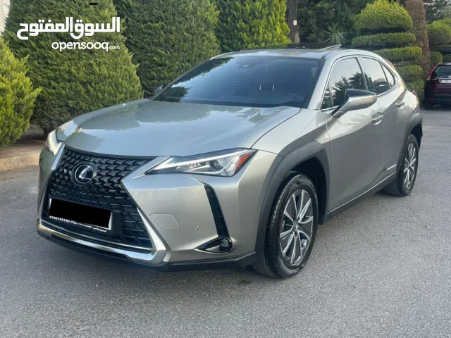 لكسز UX300 2021 كهربائية - عدة الوان ((قابل للبدل))(( ياباني اصلي ))