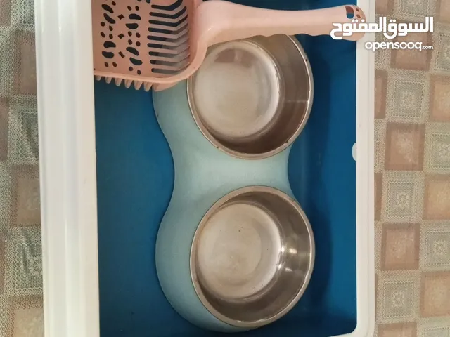 لتر بوكس ومجرود وصحن اكل كبير صحي للاكل كلهم بحال الوكاله استخدام اسبوعين للبيع اربد دوار العيادات