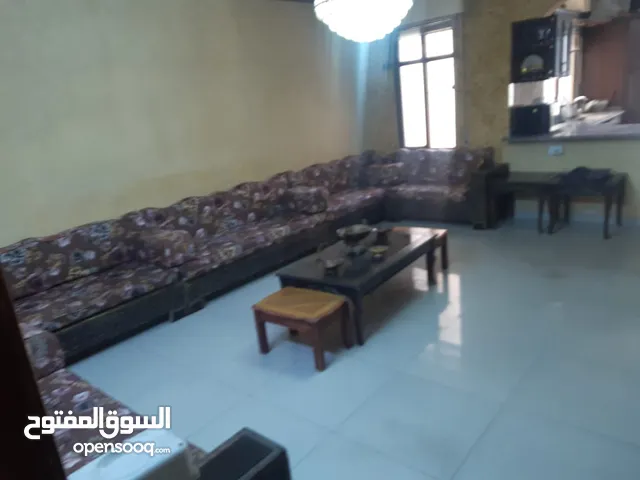 شقة مفروشة بالحي الشرقي 4 غرف