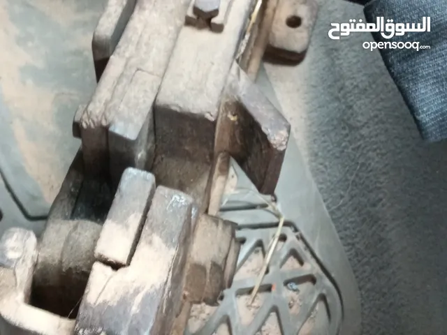 مقص حديد كابرايول