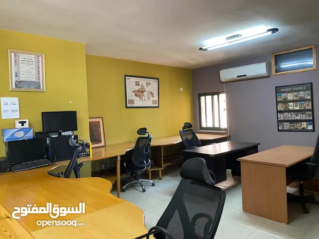 مكتب مفروش للإيجار - أم الشرايط , رام الله