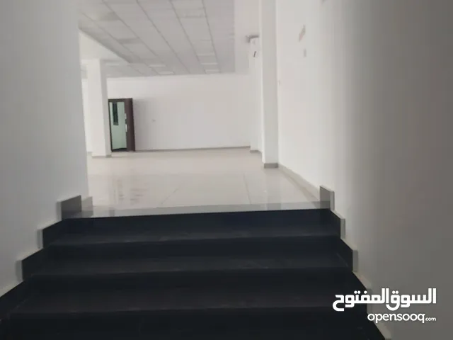 Unfurnished Showrooms in Tripoli Al-Nofliyen