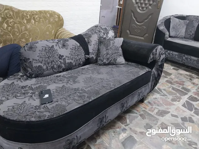 كنب كورنر للبيع بحاجه لصيانه