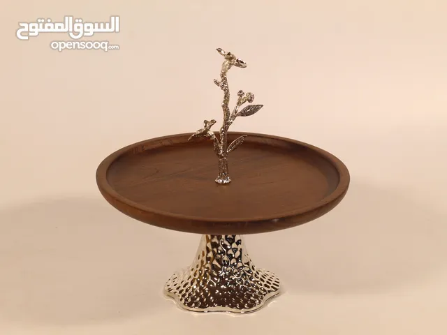مضيفة تقديم الحلو