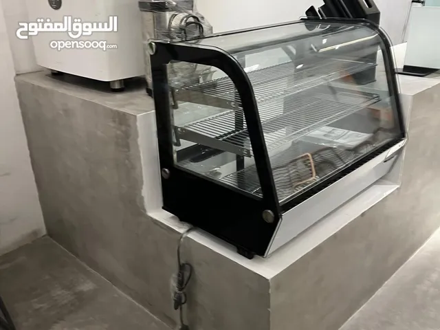 ثلاجه عرض للكيك جديده لم تستخدم