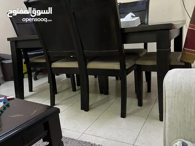 متوفر غرفه مفروشه بمنطقه الجيمى للايجار من تاريخ 15/6 ولمده شهرين فقط مطلوب بنات فقط .