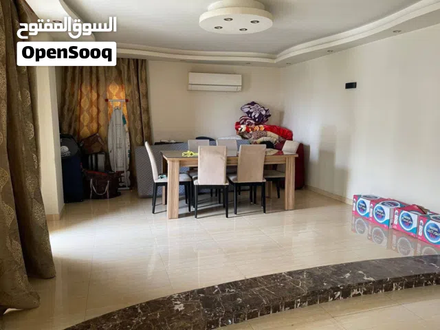 250 m2 3 Bedrooms Apartments for Sale in Cairo Heliopolis
