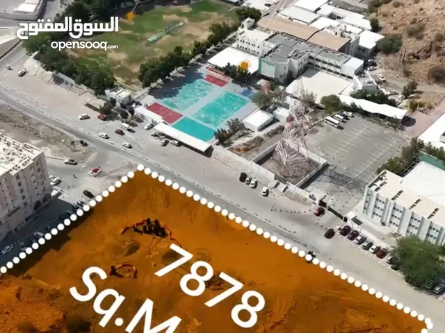 سكني تجاري روي مساحة كبيرة جدا موقع مميز