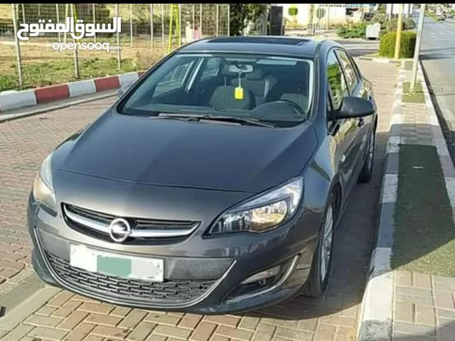 اوبل استرا للبيع