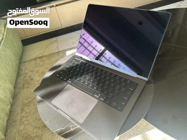 MacBook Pro M5 14"