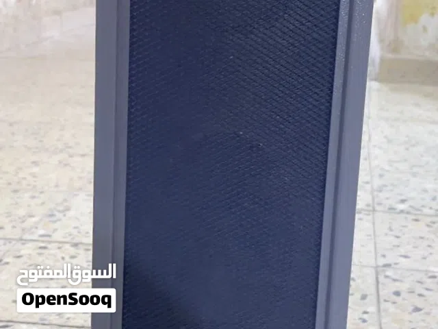 سماعات صوت جديدة غير مستعملة عمودية
