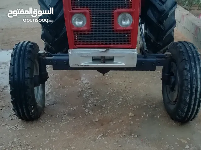جرار زراعي إيبروا للبيع بحالة جيدة