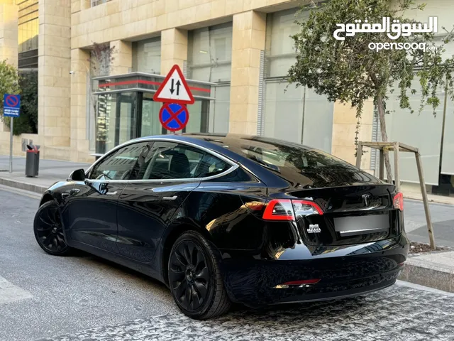 Tesla standard Plus 2020 تيسلا مودل 3 فحص كامل 7 جيد لون اسود ملوكي فحص اوتوسكور ناجح B / B+