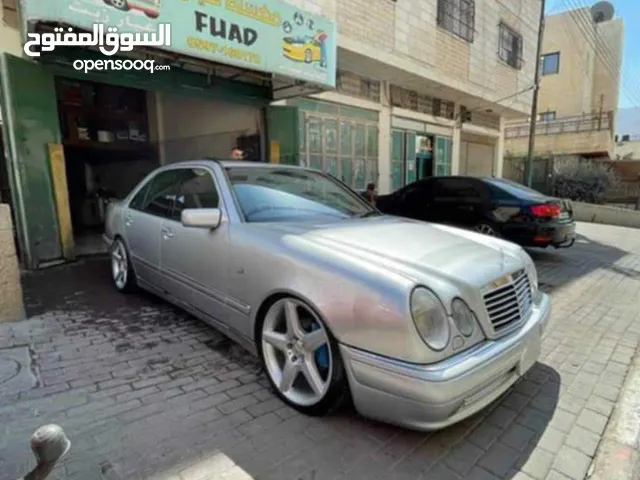 مرسيدس E240