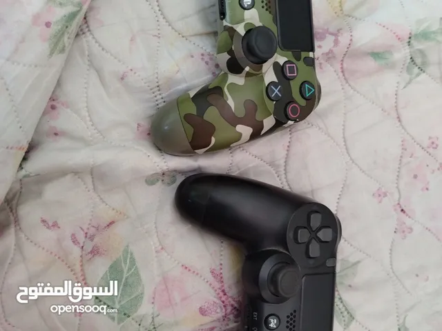 .؟.......... 2 يد بلاستيشن فور بلا أعطال مستعملات سبب البيع حولت الى pc اقرأ الوصف