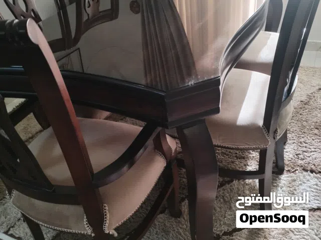 طاوله سفره للبيع استعمال بسيط