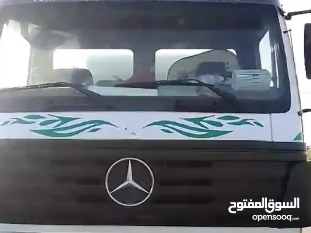 Tank Mercedes Benz 1995 in Al Ahmadi