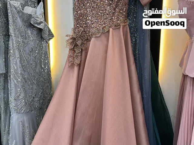 Evening Dresses in Hawally