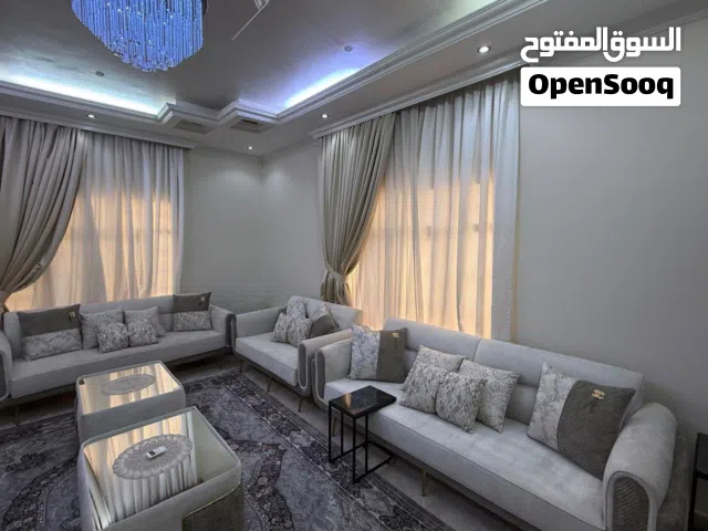 500 m2 3 Bedrooms Villa for Rent in Muscat Al Mawaleh
