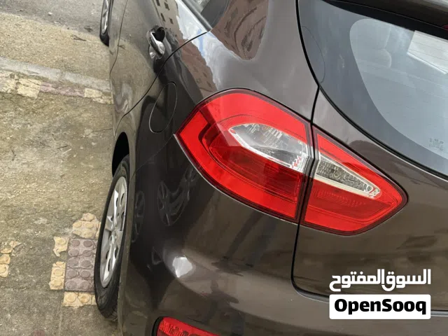 2016, كيا, ريو, Standard