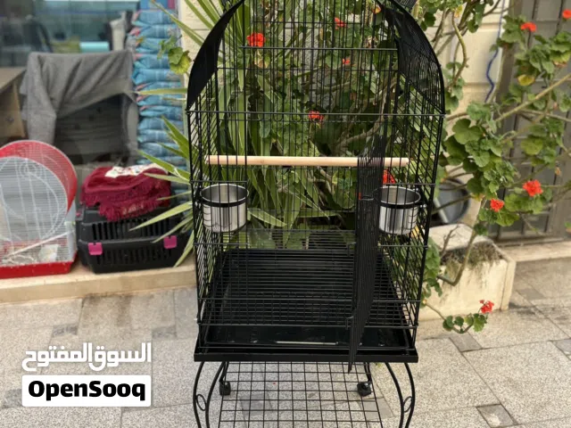 قفص ببغاء لكاسكو او ماكاو مع عجال متيريل فخم بضاعة عالأول حديد خميل ونوع ممناز وسعر مناسب للجميع