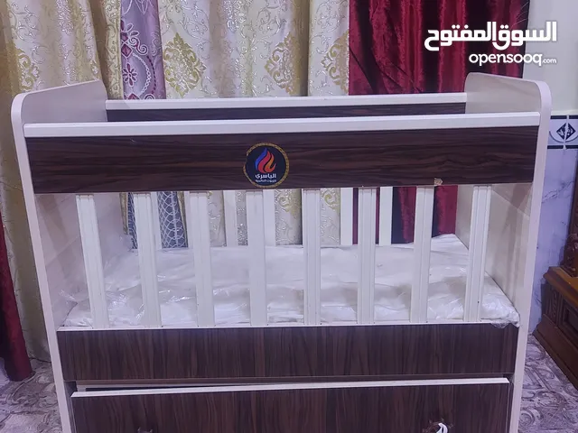 سرير طفل هزاز العمر 3