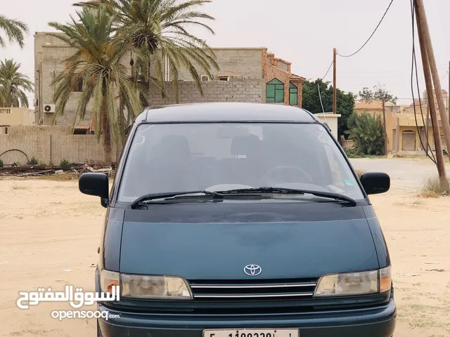 Used Toyota Previa in Jumayl