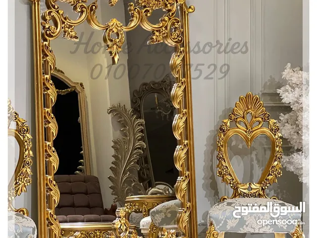 تحف فنيه علي الطراز الفرنسي العتيق مصنوع يدويا من الخشب الزان تناسب مكانك