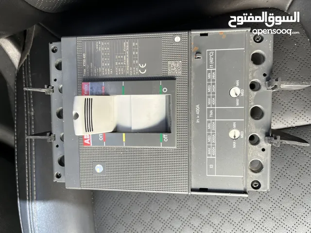 قاطع كهرباء 3 فاز