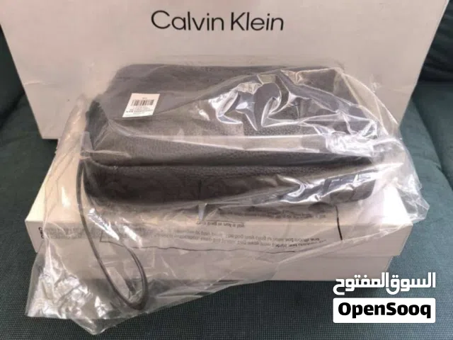حقيبة يد من كالفن كلاين