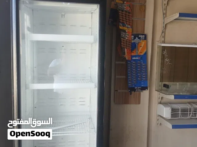 ثلاجة عرض للبيع