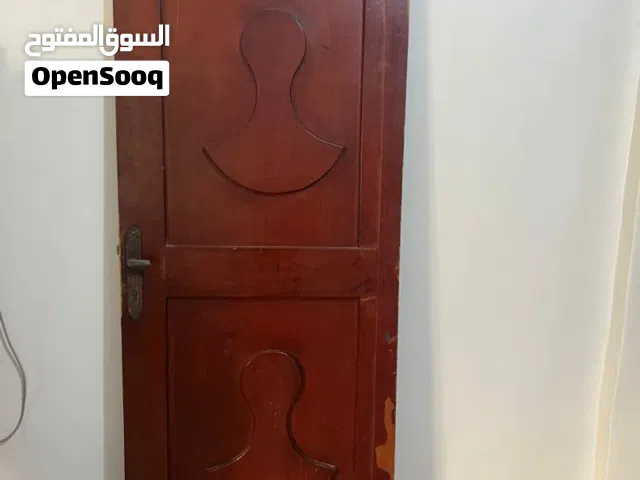 باب خشب للبيع