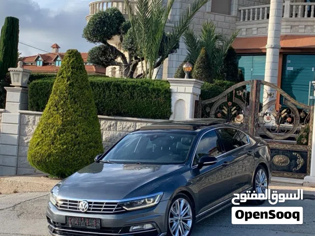 2016 Volkswagen Passat R-Line