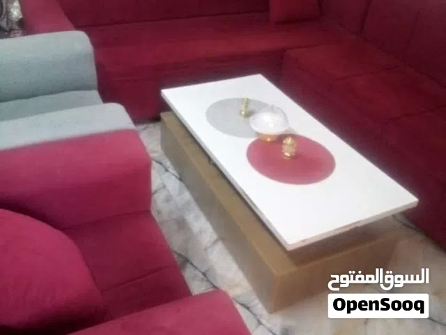 طقم كنب مع غرفه نوم للبيع بحاله جيده جدا بسعر مغري أقرأ الوصف